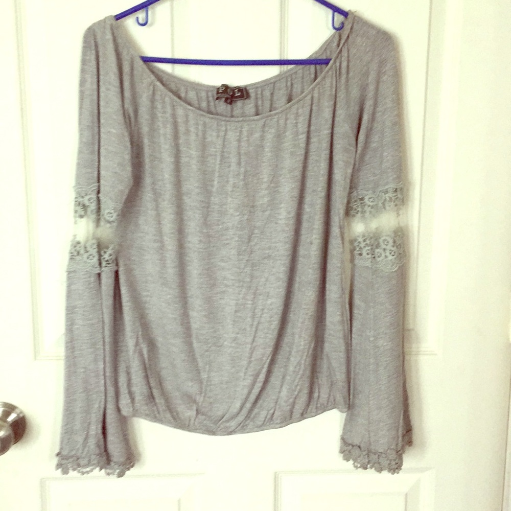Grey flowy top